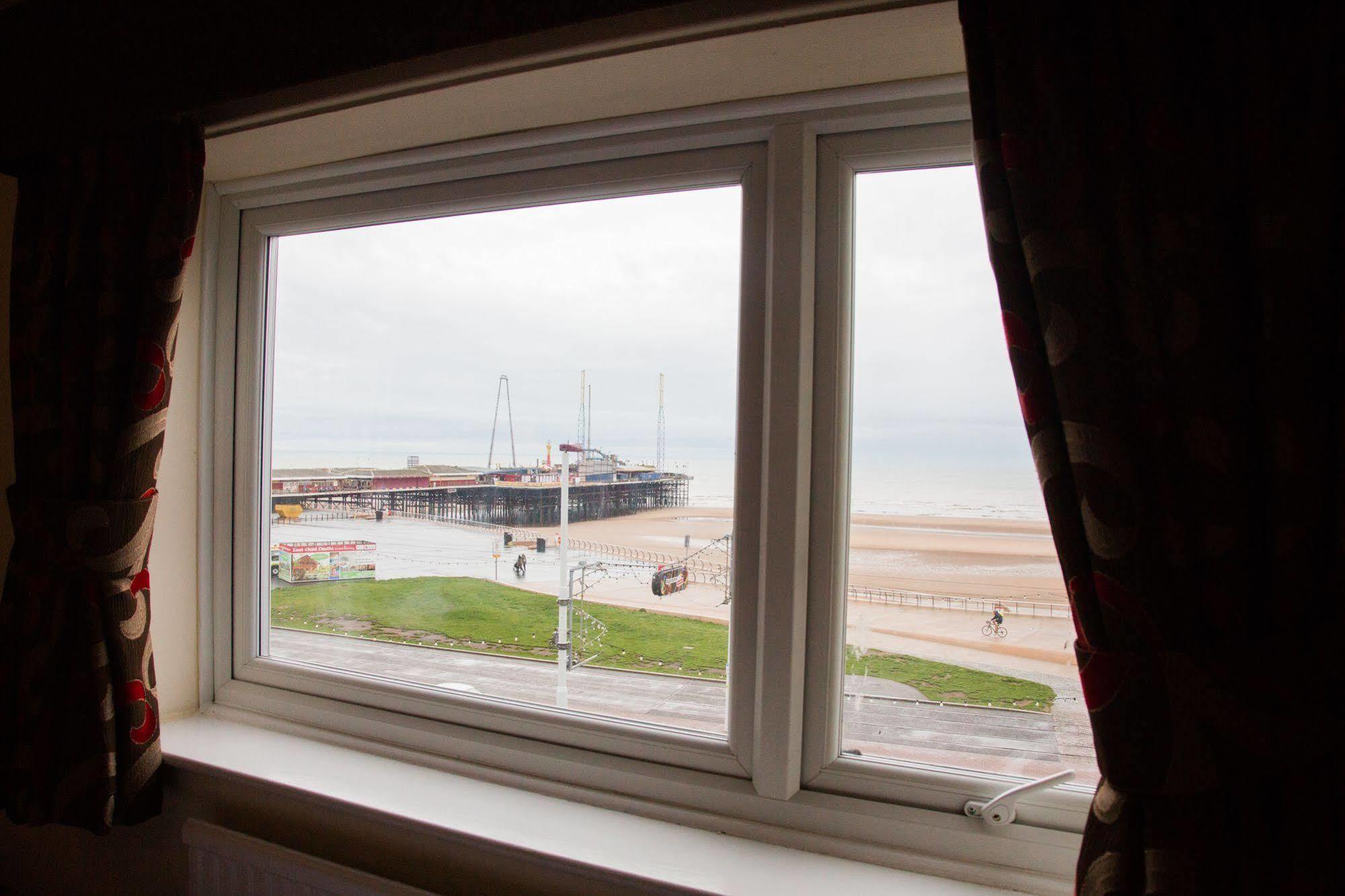 Viking Hotel- Adults Only Blackpool Luaran gambar